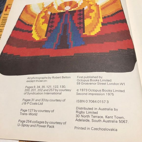 The Complete Book of Handicrafts 1973, 304 pages; Embroidery, Jewelry, Paper, et - Picture 4 of 12